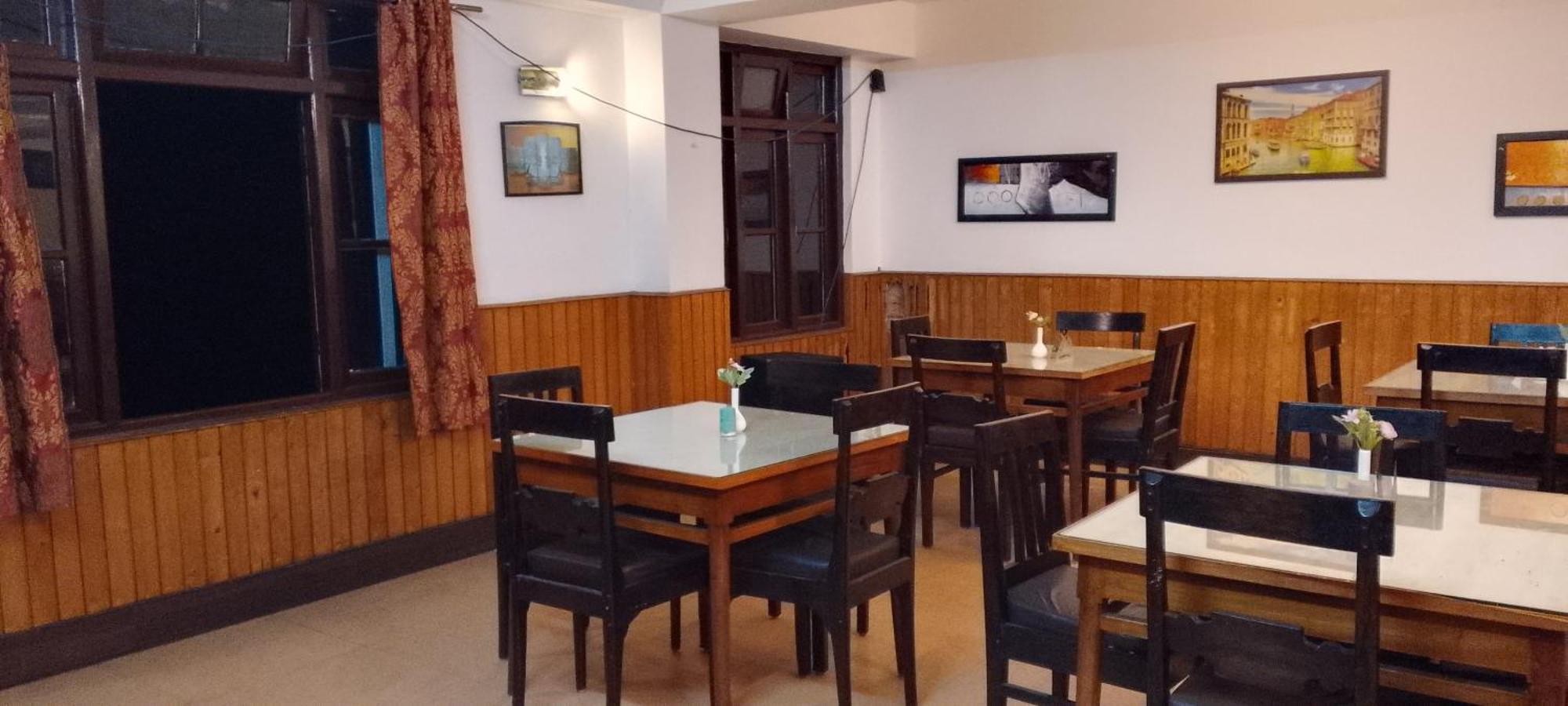 Staynest Retreat And Spa Gangtok With Parking & Swimming Pool Exterior foto